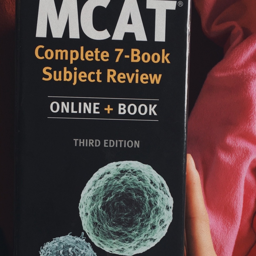 KAPLAN MCAT PREP BUNDLE BOOKS